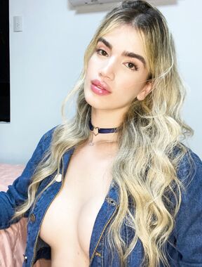 Valentinasz Onlyfans pictures