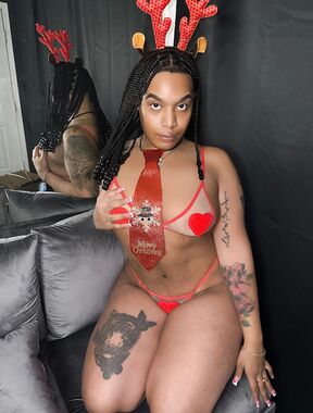 X tg XXX tranny videos and sex films starring Tingz 