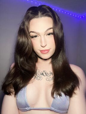 TS Violet Onlyfans pictures