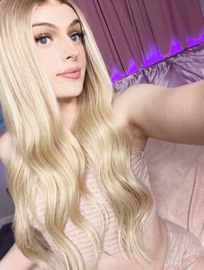 Kelly Cocksin Onlyfans pictures