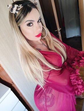 TS Susanna Onlyfans pictures