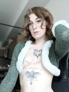 Elise Verona Onlyfans pictures