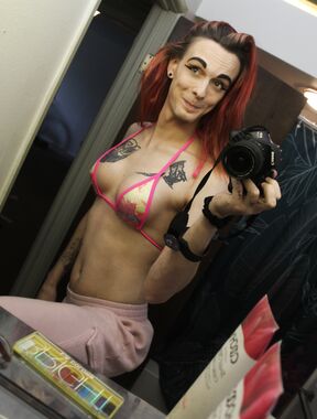 Sissysteph96 Onlyfans pictures