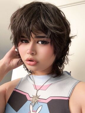 Kiyana Vi Onlyfans pictures 3